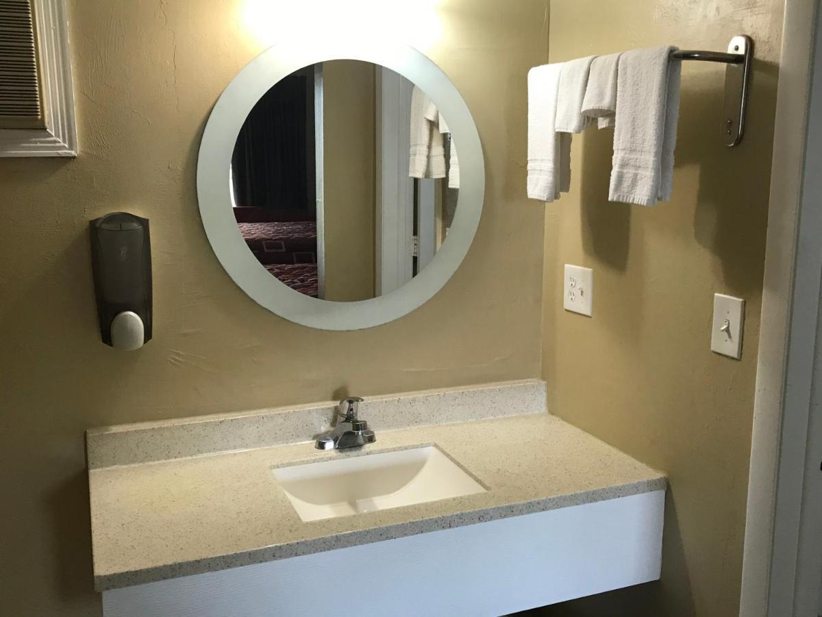 Immokalee Inn Bagian luar foto